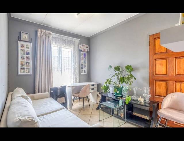 2 BEDROOM HOUSE FOR SALE IN KYA SANDS